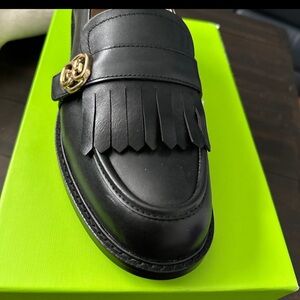 Sam Edelman Black Loafers with Gold Detail Size 10